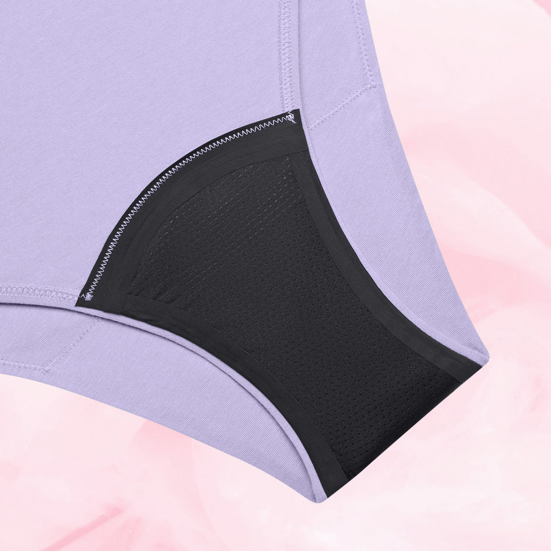 Culotte menstruelle ComfortFit Essentielle Brazilian Heavy, taille haute, gousset ComfortFit, protection discrète et fiable avec technologie TriTech pour flux léger.