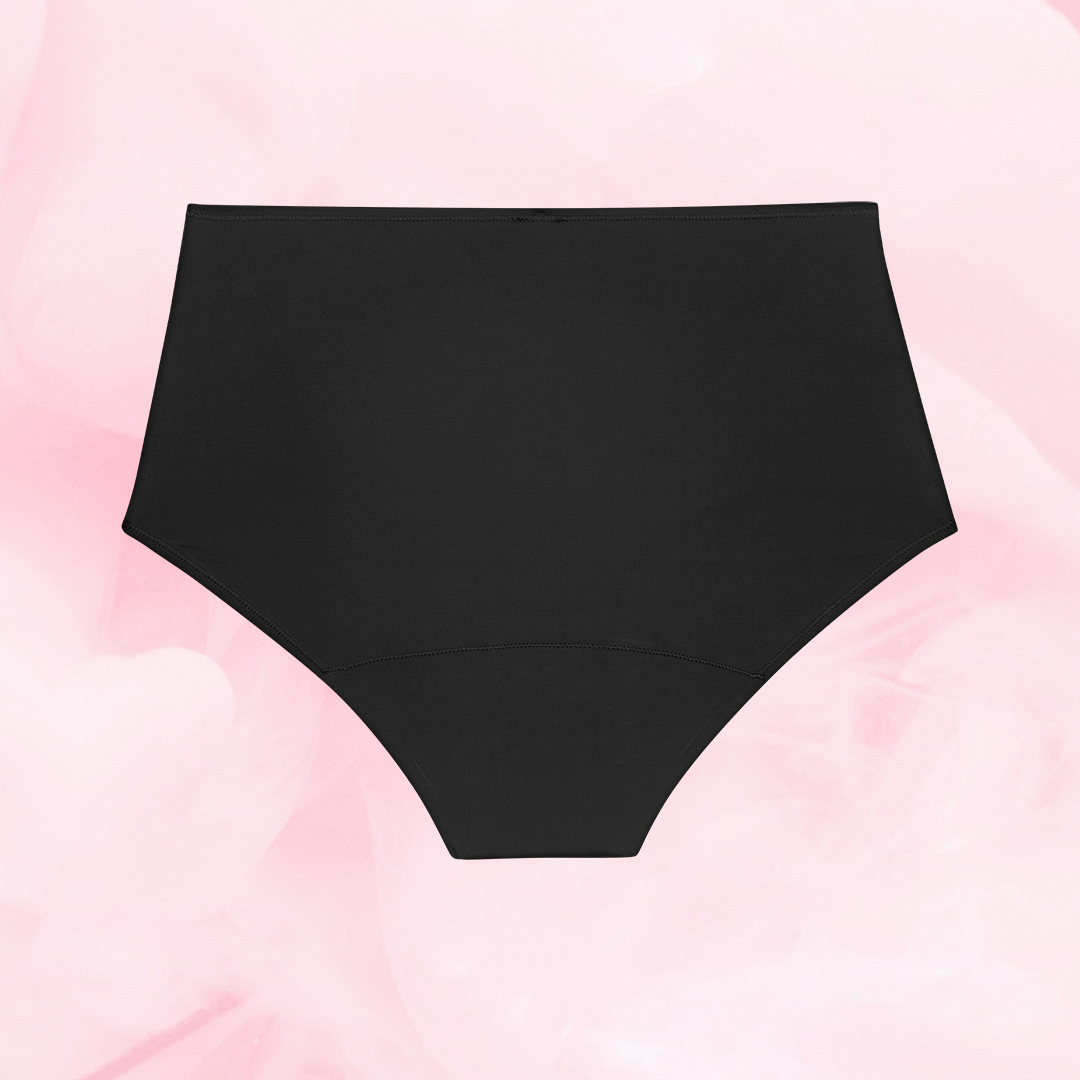 Culotte menstruelle ComfortFit High Waist Heavy avec taille haute, offrant protection discrète et fiable, conçue en polyamide recyclé, idéale pour flux léger.