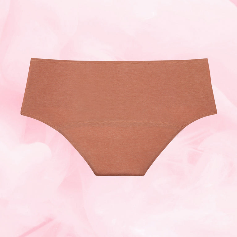 Culotte menstruelle Confort Premium Hipster Heavy, coupe taille basse, conçue pour une protection discrète et confortable durant les règles, avec technologie TriTech Performance.