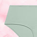 Culotte menstruelle ComfortFit Essentielle Hipster Light, conçue pour un maintien optimal avec un gousset ComfortFit et technologie TriTech Performance, pour une protection discrète.