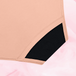Culotte menstruelle Nana® Essentielle Hipster ComfortFit, gros plan sur le tissu rose et noir, offrant protection fiable et discrète grâce à la technologie TriTech Performance.