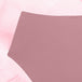 Culotte Menstruelle High Waist Light, gros plan montrant sa texture douce, conçue pour offrir confort et protection pendant les jours légers des règles.