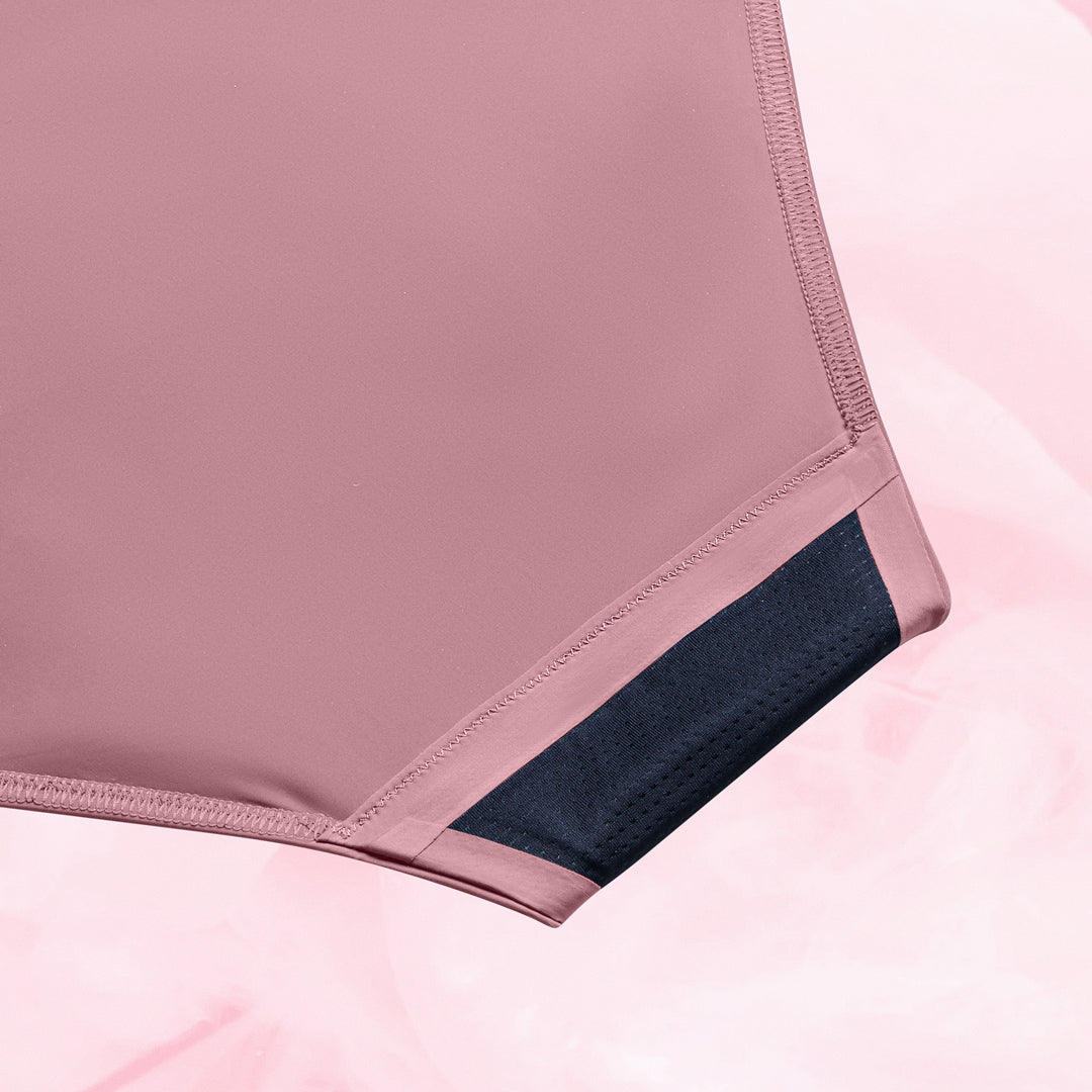 Culotte Menstruelle High Waist Light, réutilisable, offrant confort et protection pour flux léger, idéale pour rester au sec pendant les règles.