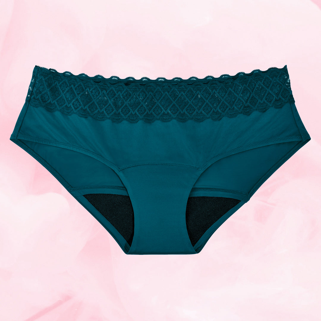 Pack Cycle Complet: culottes menstruelles Hipster avec dentelle pour flux variés, visibles en gros plan, offrent confort et élégance pour chaque jour du cycle.