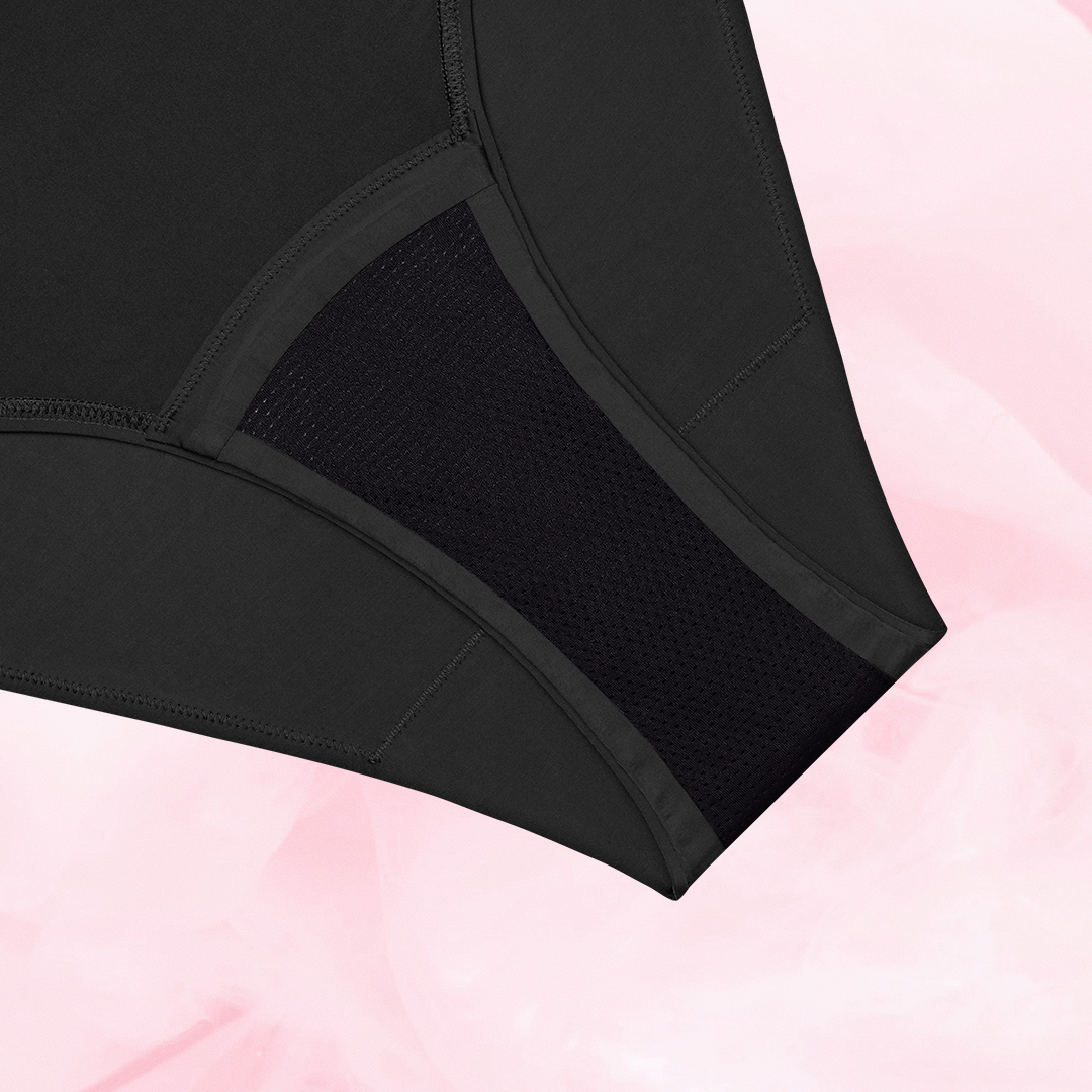Culotte menstruelle ComfortFit High Leg Abondants avec gousset ventilé.