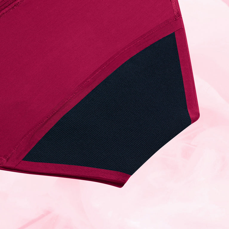 Culotte menstruelle Bikini Basic Moderate, gros plan montrant sa conception confortable et ultra-absorbante, idéale pour flux modérés avec taille élastique.