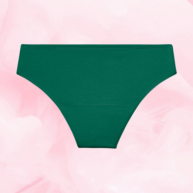 Culotte menstruelle ComfortFit Essentielle Brazilian Heavy, offrant une protection discrète et fiable grâce à un gousset innovant et une coupe taille haute confortable.